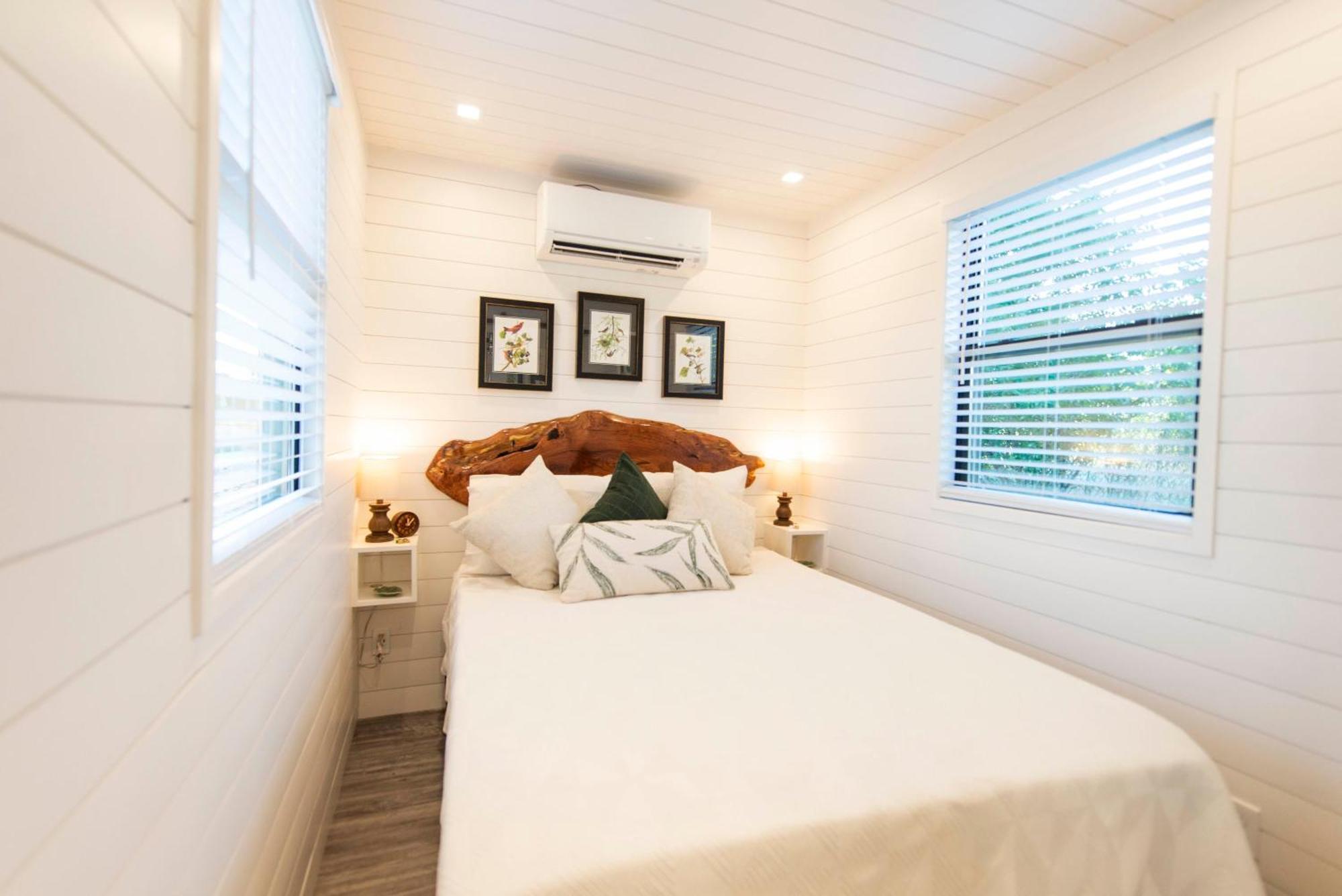 The Woods- Container Tiny House 12 Min To Magnolia/Baylor/Downtown Villa Bellmead Buitenkant foto